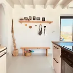 Villa Spiti Su In Paros - Naousa Piscina Privata