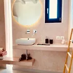 Spiti Su In Paros - Naousa Piscina Privata *