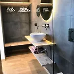 Spiti Su In Paros - Naousa Piscina Privata Ambelas