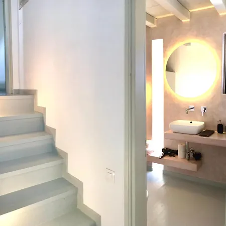 Spiti Su In Paros - Naousa Piscina Privata アベラス