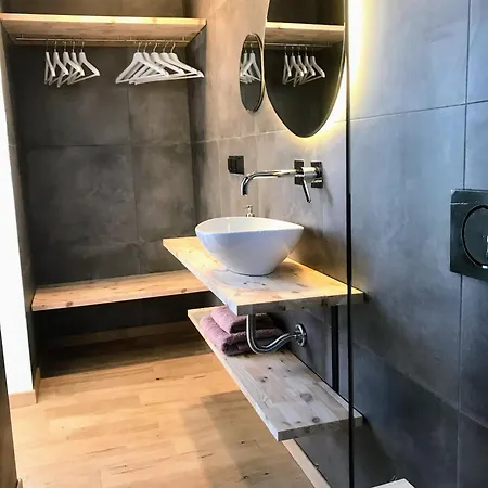 Spiti Su In Paros - Naousa Piscina Privata アベラス