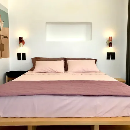 Spiti Su In Paros - Naousa Piscina Privata Ambelas