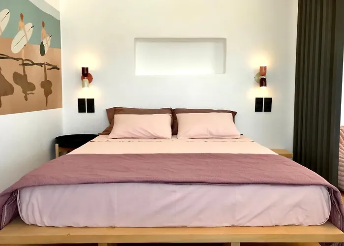 Spiti Su In Paros - Naousa Piscina Privata Ambelas