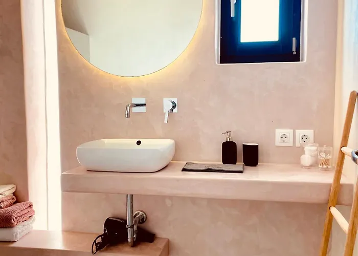 Spiti Su In Paros - Naousa Piscina Privata *